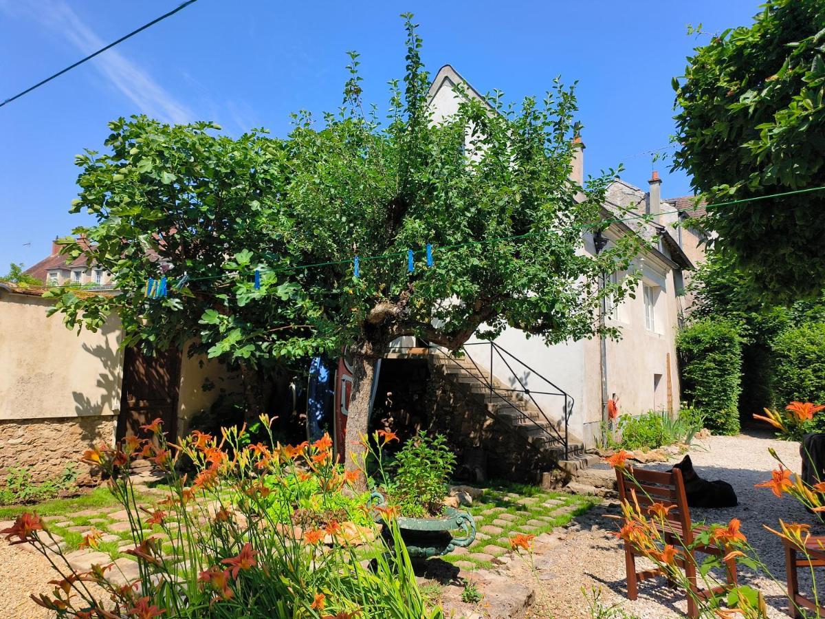 Le Grand Barrois Bed and Breakfast Crecy-la-Chapelle Buitenkant foto