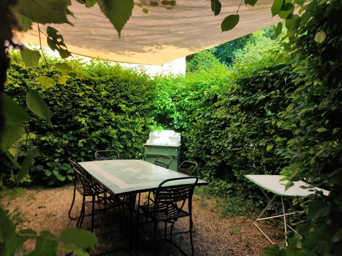 Le Grand Barrois Bed and Breakfast Crecy-la-Chapelle Buitenkant foto